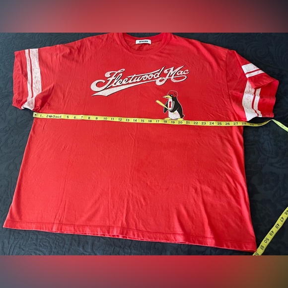 DAYDREAMER Fleetwood Mac 🐧 OS Tee - Picture 9 of 10